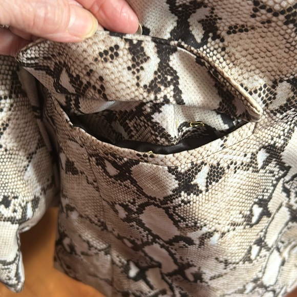 Snake Print Silky Blazer M - Picture 6 of 8